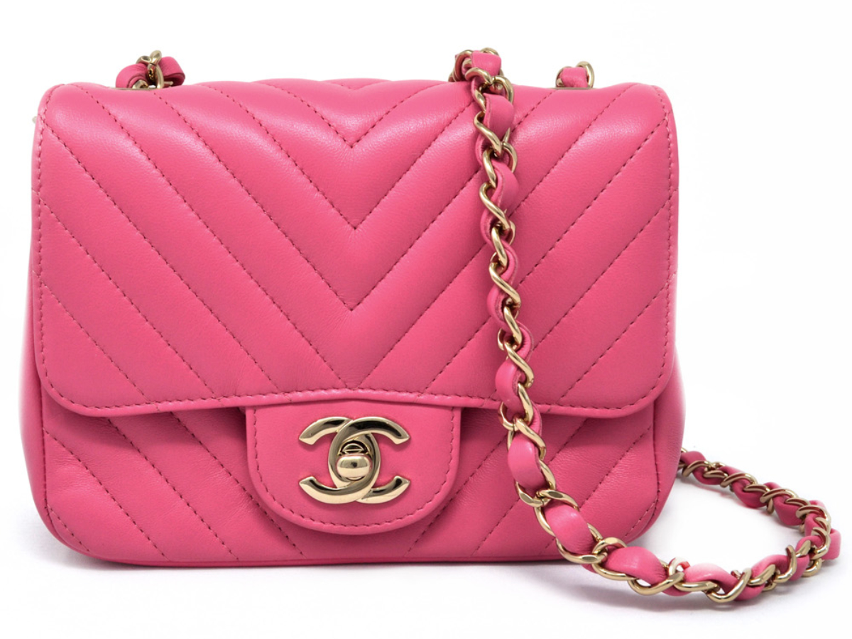 chanel pink chevron bag