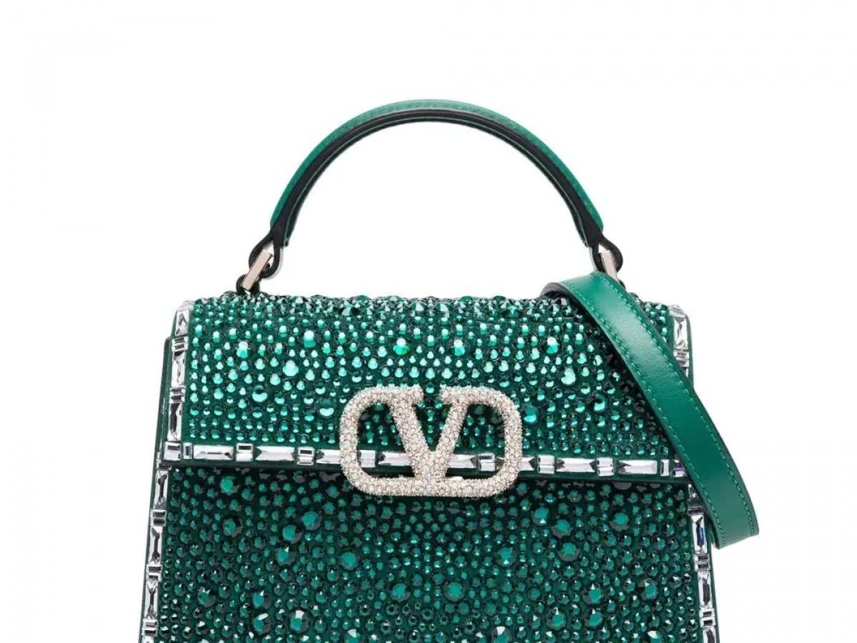 Valentino - Frontrow